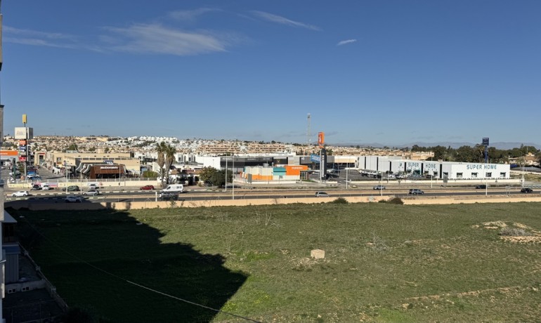 Herverkoop - Appartement / Flat -
Punta Prima* - Punta Prima