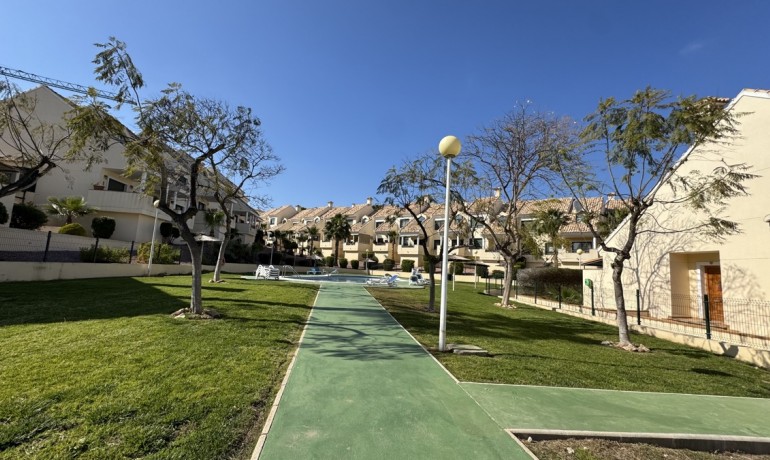 Venta - Apartamento / piso -
Campoamor Golf