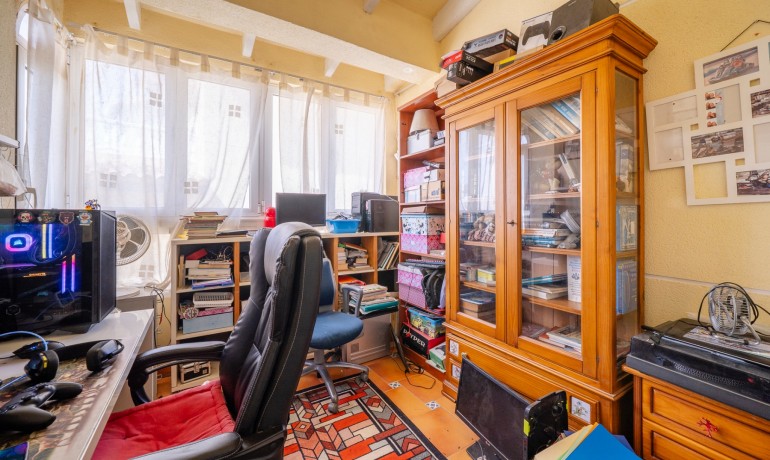 Sale - House -
Guardamar del Segura* - El moncayo