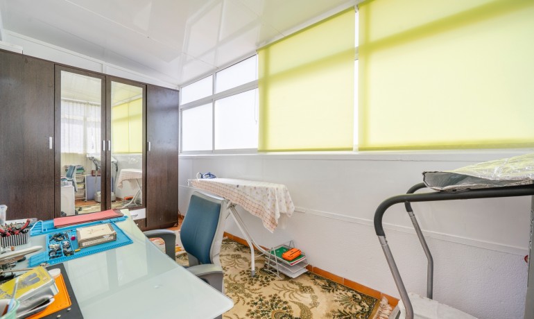 Sale - House -
Guardamar del Segura* - El moncayo