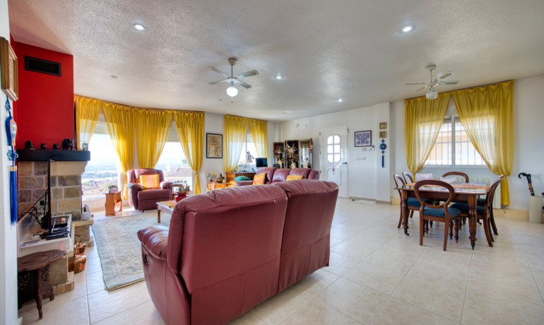 Sale - Villa -
Benimar - Benimar II