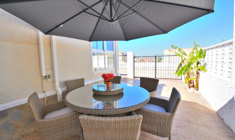 Sale - Villa -
Ciudad Quesada - La Marquesa