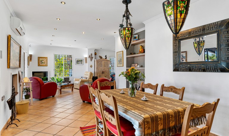 Sale - Finca / Country Property -
Daya Nueva - Daya Nueva - Country