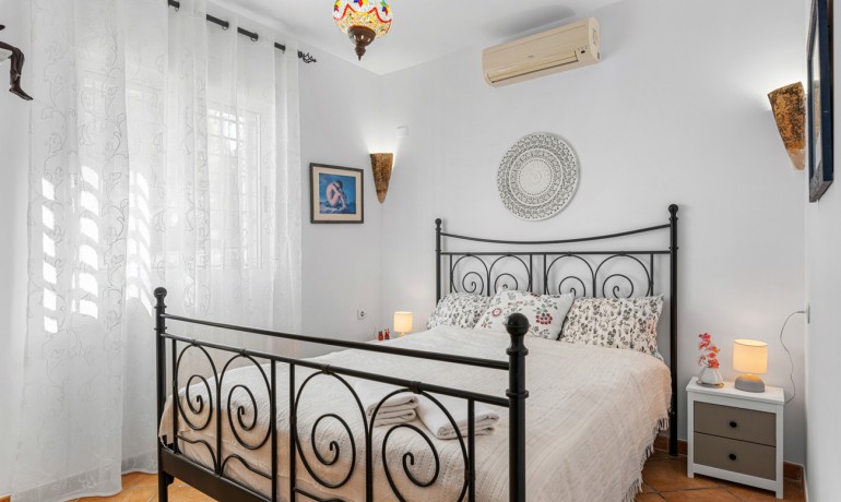 Sale - Finca / Country Property -
Daya Nueva - Daya Nueva - Country