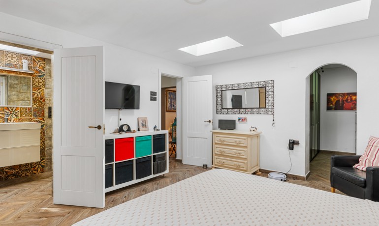 Sale - Finca / Country Property -
Daya Nueva - Daya Nueva - Country