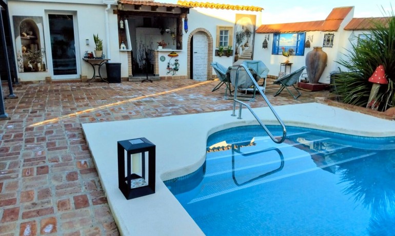 Sale - Finca / Country Property -
Daya Nueva - Daya Nueva - Country