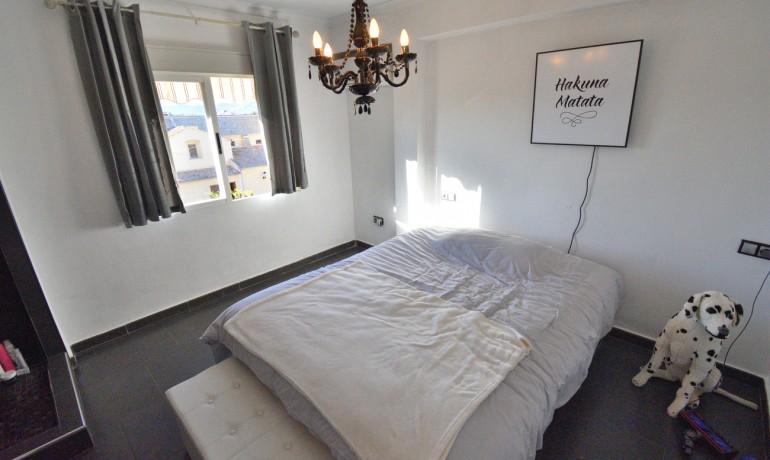 Sale - Apartment / Flat -
Daya Nueva - Daya Nueva - Town