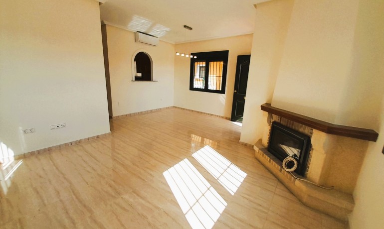 Sale - Villa -
Ciudad Quesada - Lo Marabu