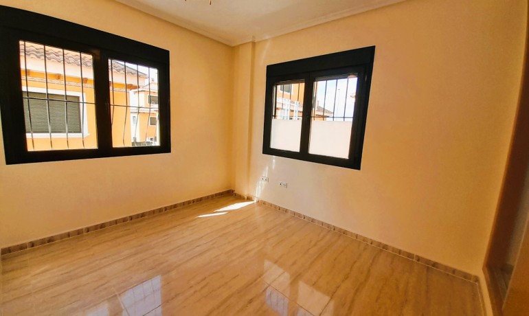 Sale - Villa -
Ciudad Quesada - Lo Marabu