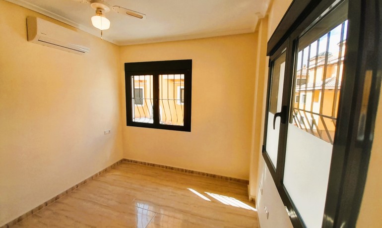 Sale - Villa -
Ciudad Quesada - Lo Marabu