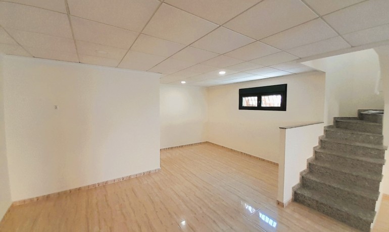 Sale - Villa -
Ciudad Quesada - Lo Marabu