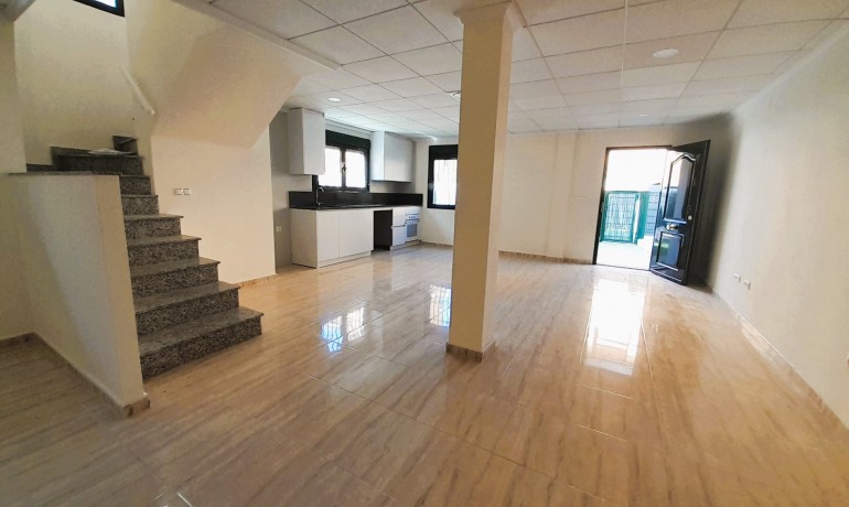 Sale - Villa -
Ciudad Quesada - Lo Marabu