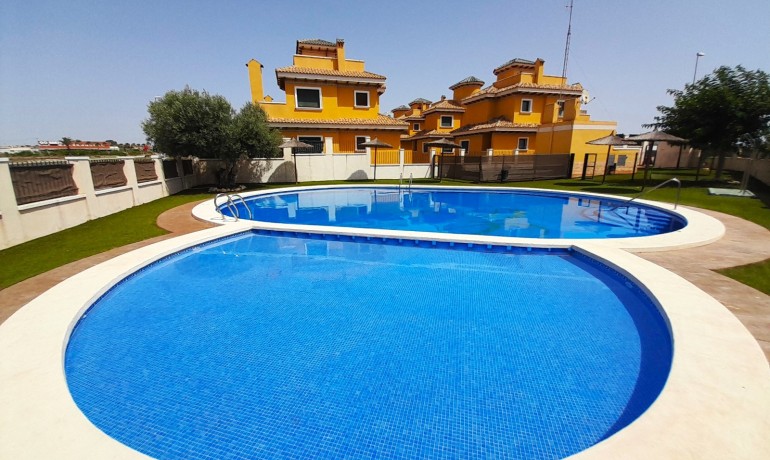 Sale - Villa -
Ciudad Quesada - Lo Marabu