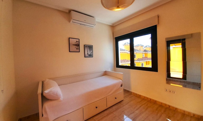 Sale - Villa -
Ciudad Quesada - Lo Marabu