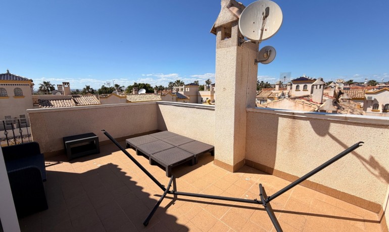 Sale - House -
Guardamar del Segura* - El Raso