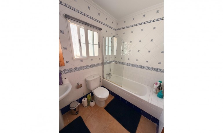 Sale - House -
Guardamar del Segura* - El Raso