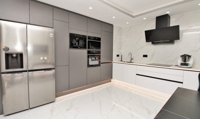 Sale - Apartment / Flat -
Torrevieja* - Torrevieja