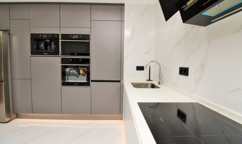 Sale - Apartment / Flat -
Torrevieja* - Torrevieja