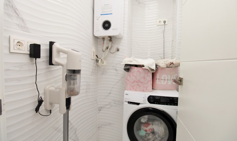 Sale - Apartment / Flat -
Torrevieja* - Torrevieja