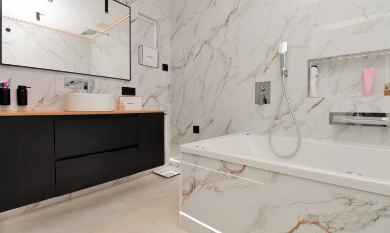 Sale - Apartment / Flat -
Torrevieja* - Torrevieja