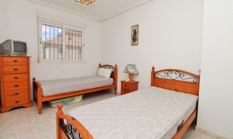 Sale - House -
Playa Flamenca