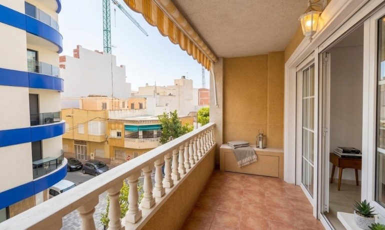 Sale - Apartment / Flat -
Torrevieja* - Playa del cura