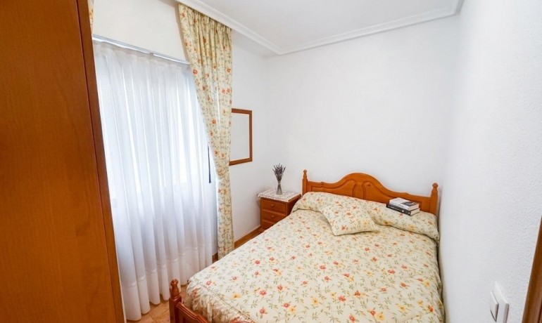 Sale - Apartment / Flat -
Torrevieja* - Playa del cura