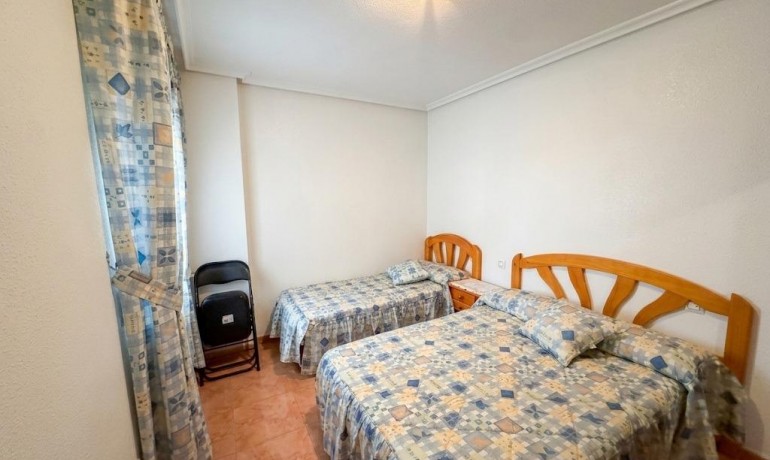 Sale - Apartment / Flat -
Torrevieja* - Playa del cura