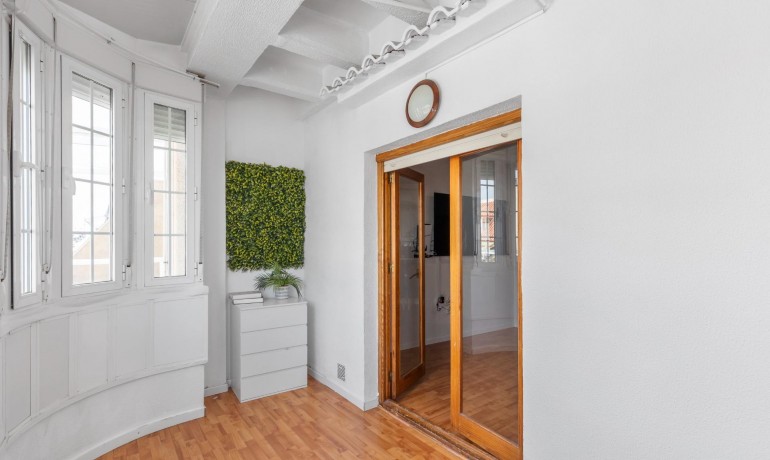 Sale - Apartment / Flat -
Torrevieja* - Playa del cura