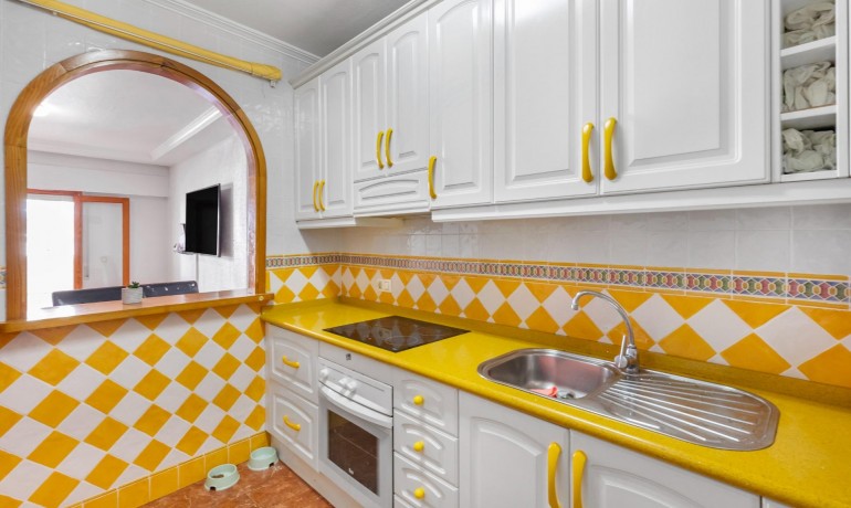 Sale - Apartment / Flat -
Torrevieja* - Playa del cura