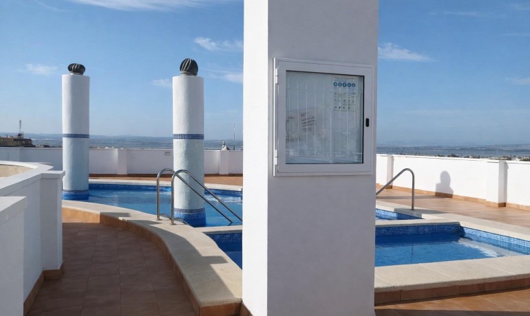 Venta - Apartamento / piso -
Torrevieja - Centro