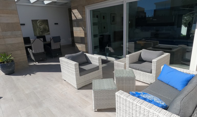 Sale - Villa -
Algorfa - La Finca Golf Resort