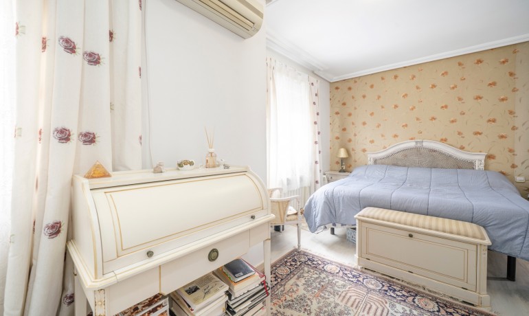 Sale - House -
Guardamar del Segura - El Moncayo