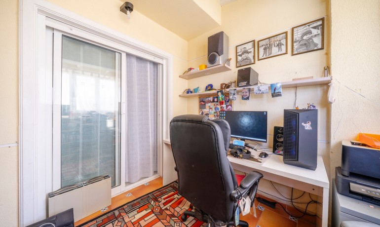 Sale - House -
Guardamar del Segura - El Moncayo