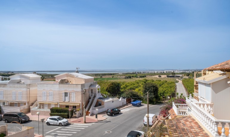 Sale - House -
Guardamar del Segura - El Moncayo