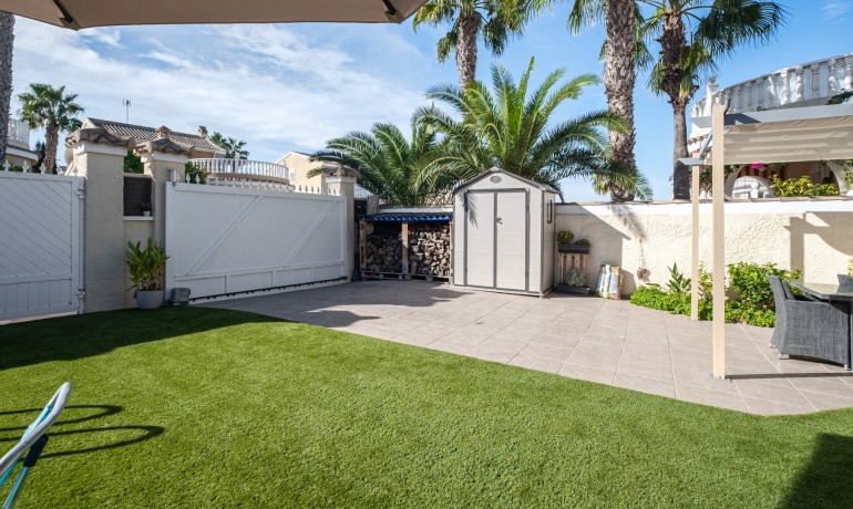 Sale - Villa -
Santa Pola - Gran Alacant