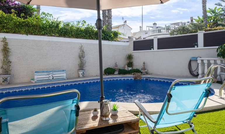 Sale - Villa -
Santa Pola - Gran Alacant