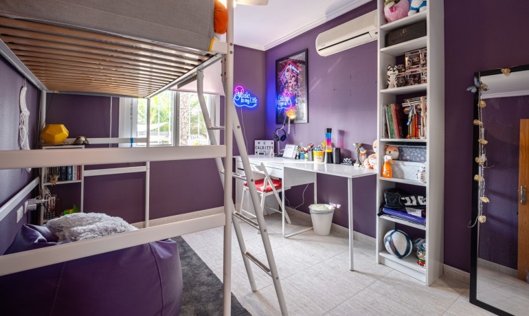 Sale - Villa -
Santa Pola - Gran Alacant