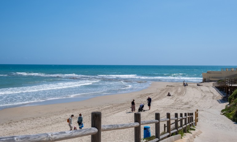 Sale - Apartment / Flat -
Pilar de la Horedada* - Torre De La Horadada