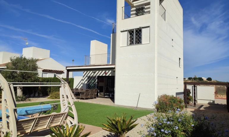Sale - Villa -
Peraleja Golf Resort