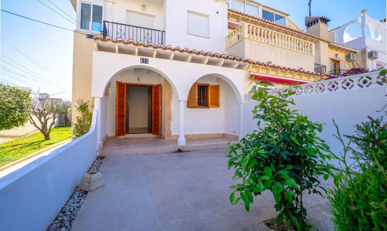 Venta - Apartamento / piso -
Torrevieja - El Chaparral