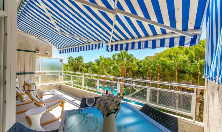 Sale - Apartment / Flat -
Dehesa de campoamor - Altos de campoamor