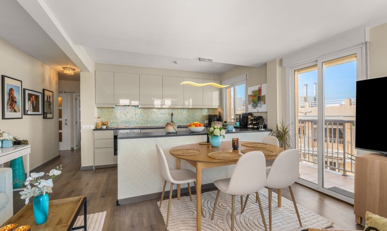 Venta - Apartamento / piso -
Guardamar del Segura - Guardamar