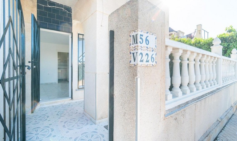 Venta - Casa -
Torrevieja - Carrefour