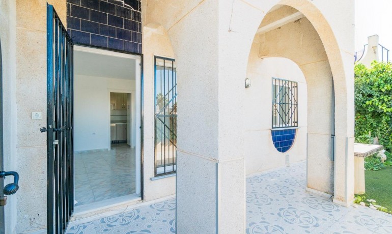 Venta - Casa -
Torrevieja - Carrefour