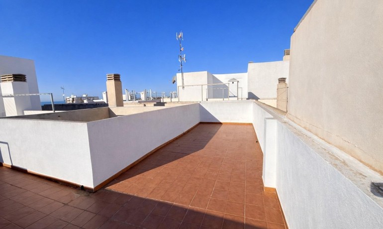 Venta - Apartamento / piso -
Torrevieja - Playa del cura