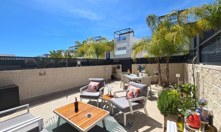 Venta - Townhouse * -
Ciudad Quesada * - Doña Pepa *