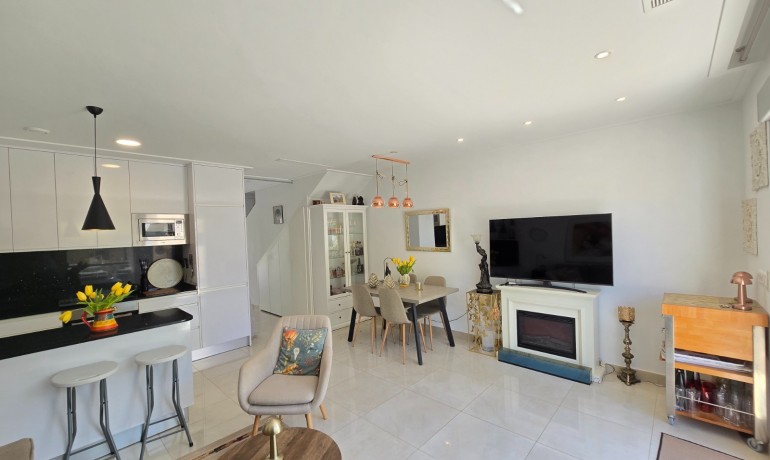 Venta - Townhouse * -
Ciudad Quesada * - Doña Pepa *