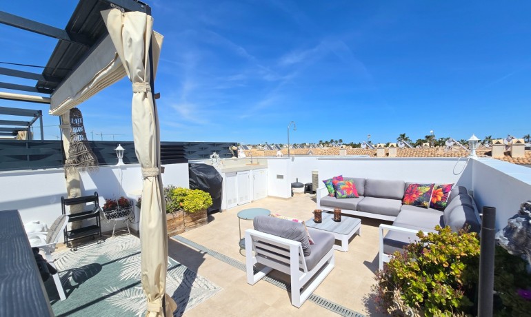 Venta - Townhouse * -
Ciudad Quesada * - Doña Pepa *