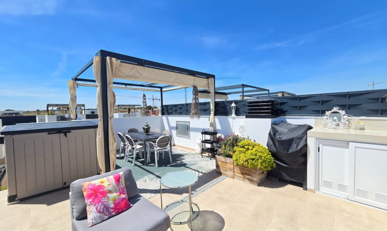 Venta - Townhouse * -
Ciudad Quesada * - Doña Pepa *